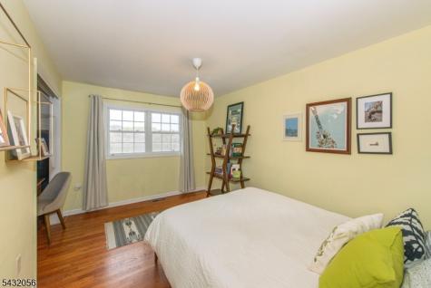 17 Reeve Avenue Stanhope NJ 07874