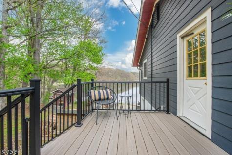 17 Reeve Avenue Stanhope NJ 07874