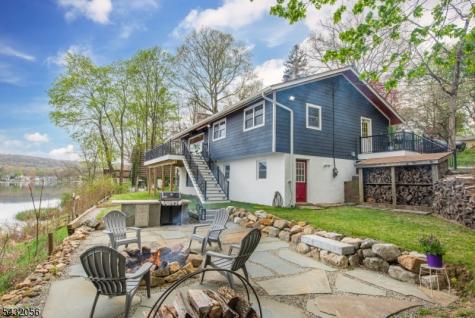 17 Reeve Avenue Stanhope NJ 07874