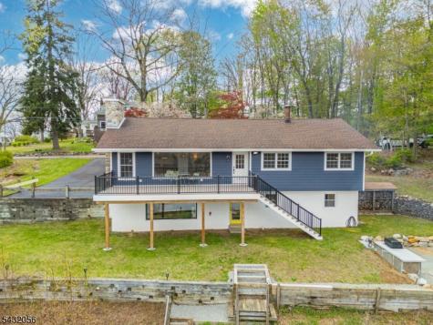 17 Reeve Avenue Stanhope NJ 07874