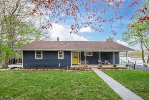 17 Reeve Avenue Stanhope NJ 07874