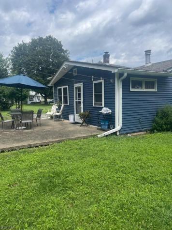 8 Regina Lane Independence NJ 07838