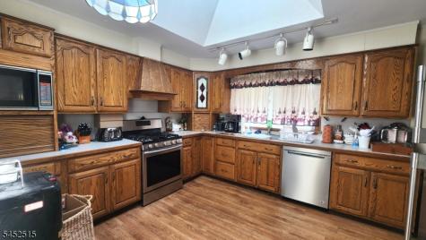 16 Lloyd Avenue Branchville NJ 07826