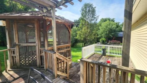 16 Lloyd Avenue Branchville NJ 07826