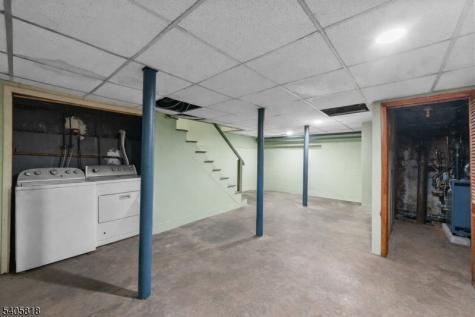 130 Renner Avenue Newark NJ 07112