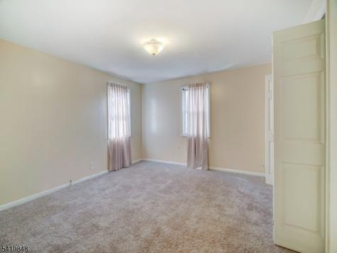 824 N Stiles Street Linden NJ 07036