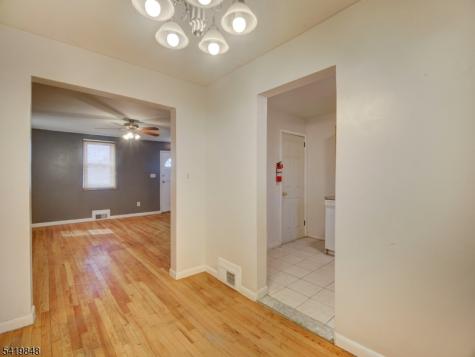 824 N Stiles Street Linden NJ 07036