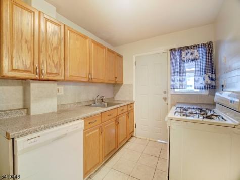 824 N Stiles Street Linden NJ 07036