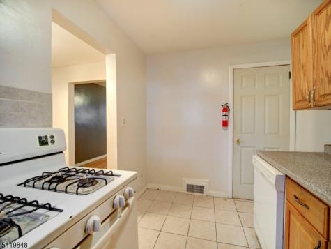 824 N Stiles Street Linden NJ 07036