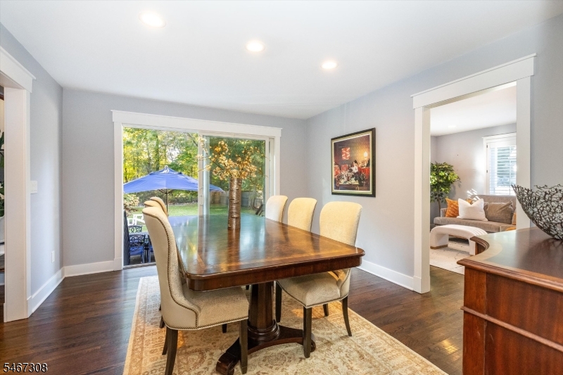 4 Walton Lane Livingston NJ 07039