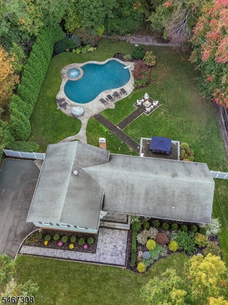 4 Walton Lane Livingston NJ 07039