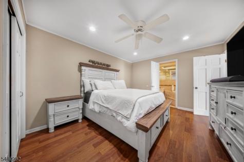 93 N 15th Street Prospect Park NJ 07508