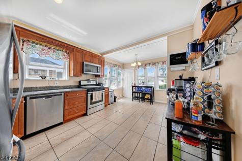 93 N 15th Street Prospect Park NJ 07508