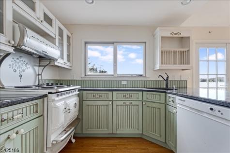159 Mcgregor Avenue Mount Arlington NJ 07856