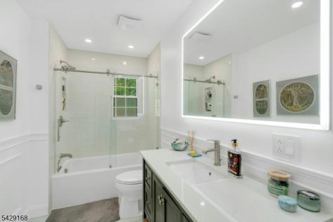 109 Malcolm Road Mahwah NJ 07430
