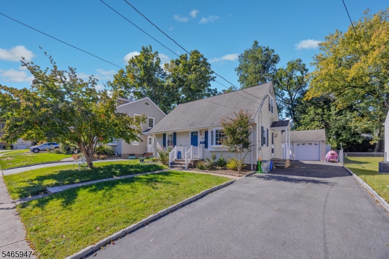 14 Farmingdale Avenue Bloomfield NJ 07003