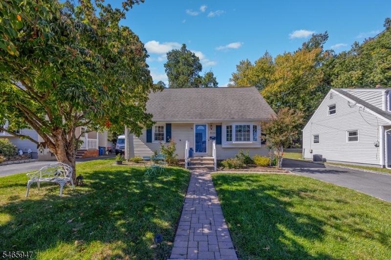 14 Farmingdale Avenue Bloomfield NJ 07003