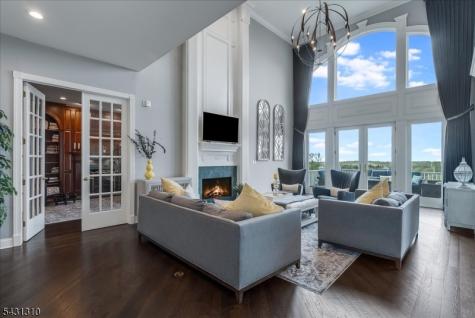 12 Beacon Hill Drive Chester NJ 07930