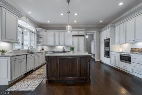 12 Beacon Hill Drive Chester NJ 07930