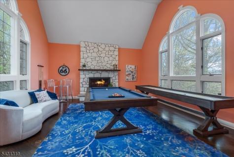 12 Beacon Hill Drive Chester NJ 07930