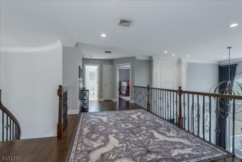 12 Beacon Hill Drive Chester NJ 07930