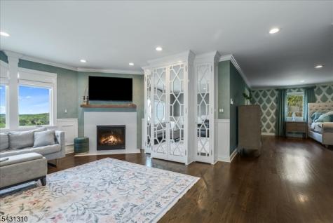 12 Beacon Hill Drive Chester NJ 07930