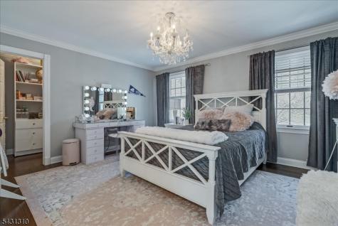 12 Beacon Hill Drive Chester NJ 07930
