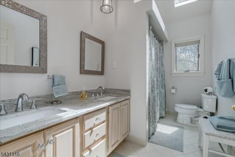 12 Beacon Hill Drive Chester NJ 07930