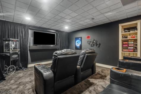 12 Beacon Hill Drive Chester NJ 07930