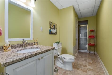 12 Beacon Hill Drive Chester NJ 07930