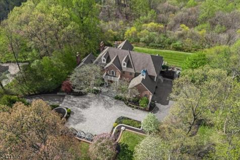 12 Beacon Hill Drive Chester NJ 07930