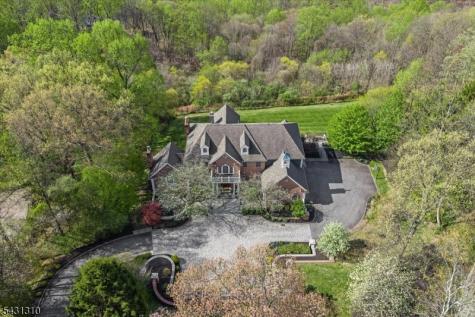 12 Beacon Hill Drive Chester NJ 07930