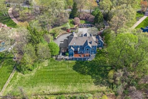 12 Beacon Hill Drive Chester NJ 07930