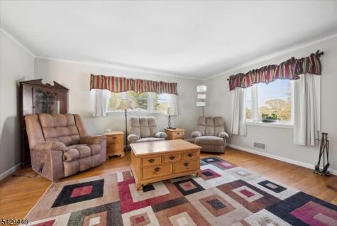 119 Rollins Trail Hopatcong NJ 07843
