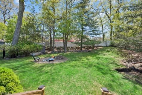 119 Rollins Trail Hopatcong NJ 07843