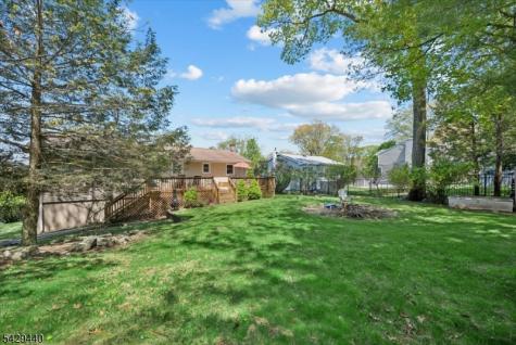 119 Rollins Trail Hopatcong NJ 07843