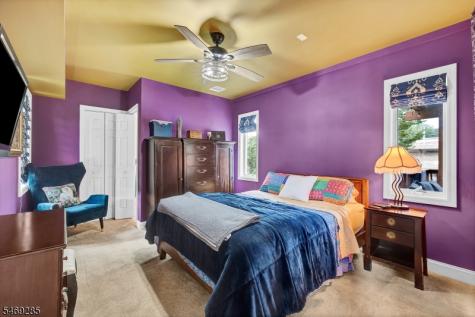 376 Riverside Avenue Rutherford NJ 07070