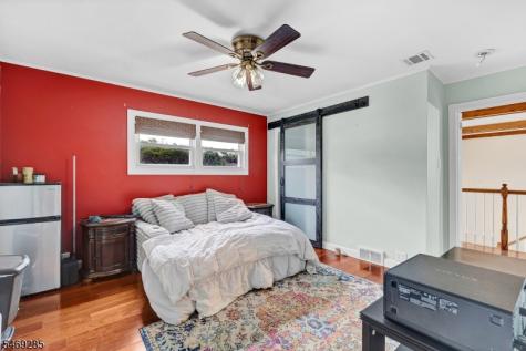 376 Riverside Avenue Rutherford NJ 07070
