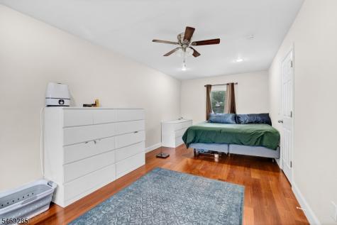 376 Riverside Avenue Rutherford NJ 07070