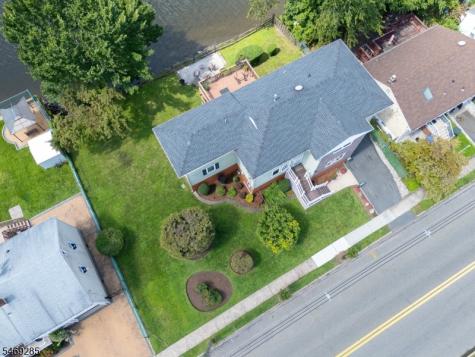 376 Riverside Avenue Rutherford NJ 07070