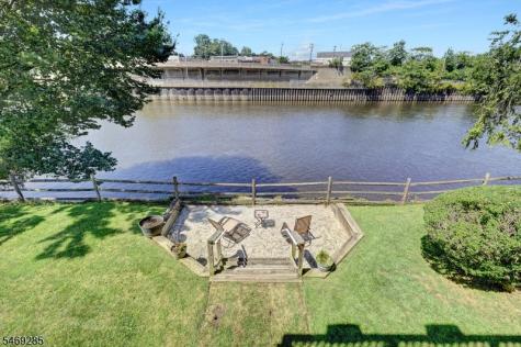 376 Riverside Avenue Rutherford NJ 07070
