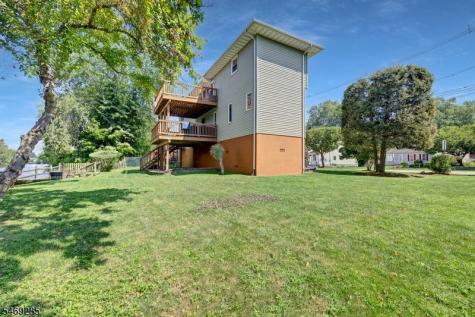 376 Riverside Avenue Rutherford NJ 07070