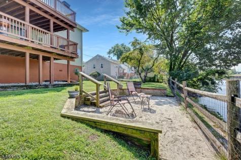376 Riverside Avenue Rutherford NJ 07070