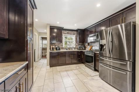 60 Summit Road Elizabeth NJ 07208