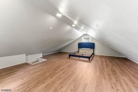 60 Summit Road Elizabeth NJ 07208