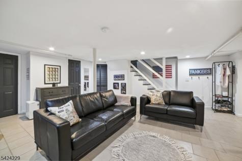 44 Pine Street West Orange NJ 07052