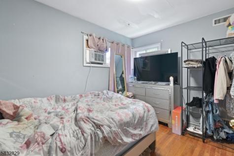 200 Bradford Avenue Linden NJ 07036