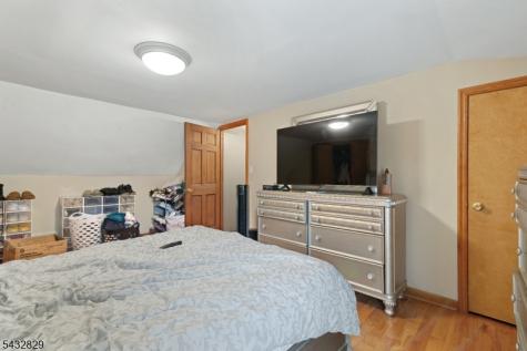 200 Bradford Avenue Linden NJ 07036