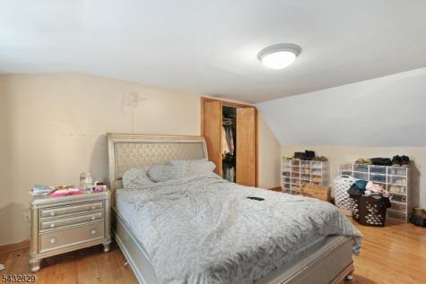 200 Bradford Avenue Linden NJ 07036