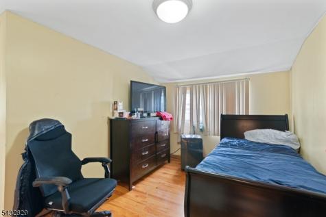 200 Bradford Avenue Linden NJ 07036